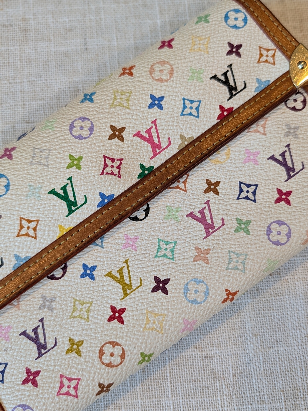 Louis Vuitton Multicolor Monogram White Canvas Clutch Wallet - Picture 3 of 16